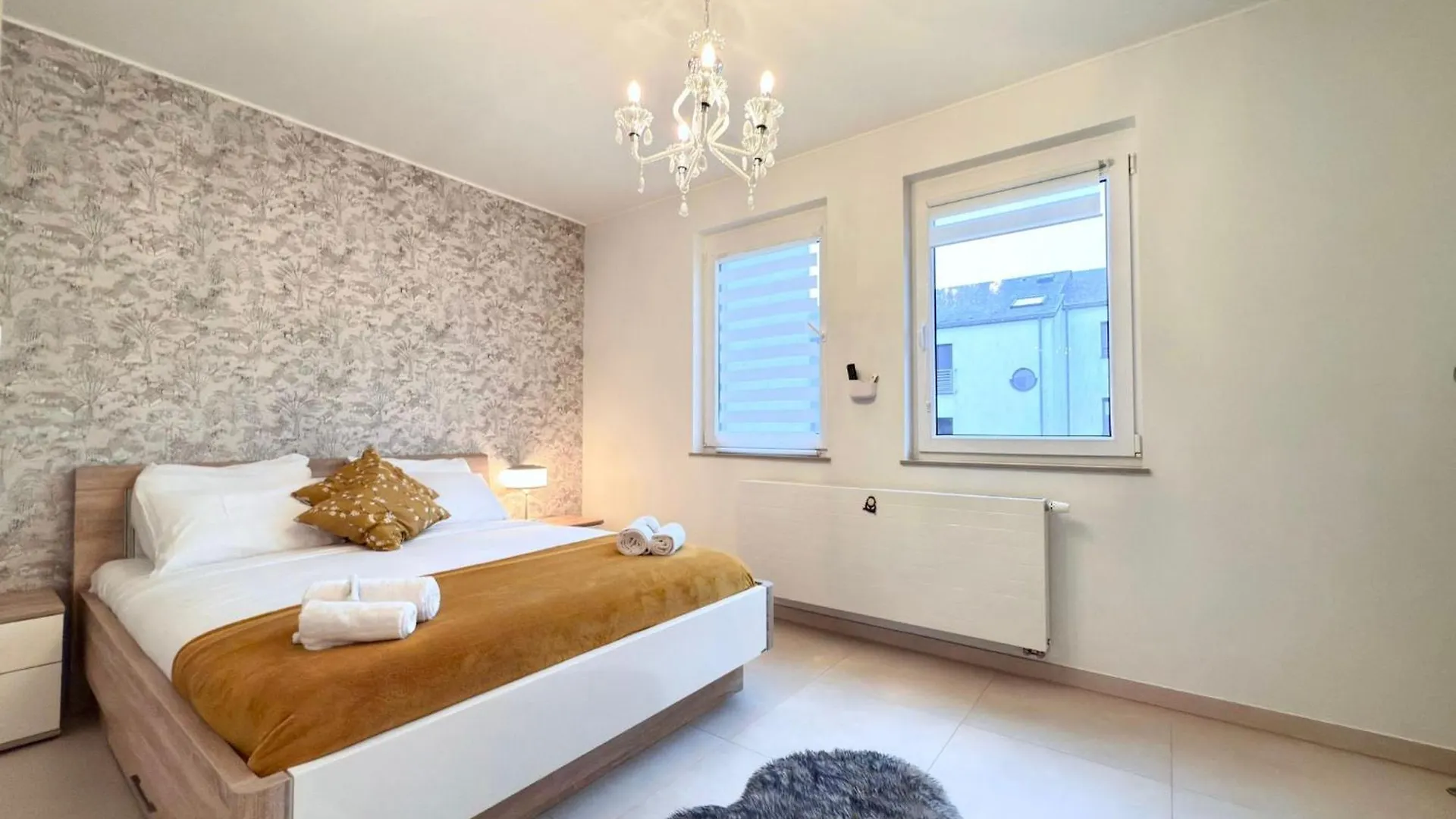 Modern Comfort 2 Bedroom Apt W Balcony&Parking-Mam1 Mamer 0*,  Luxemburgo